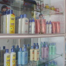 日用百貨批發(fā)市場(chǎng)分析 價(jià)格、渠道與廠家選擇指南